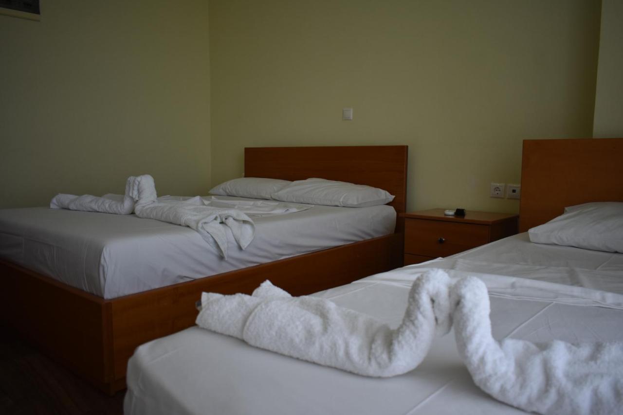 Antonis Hotel Himare Fshat