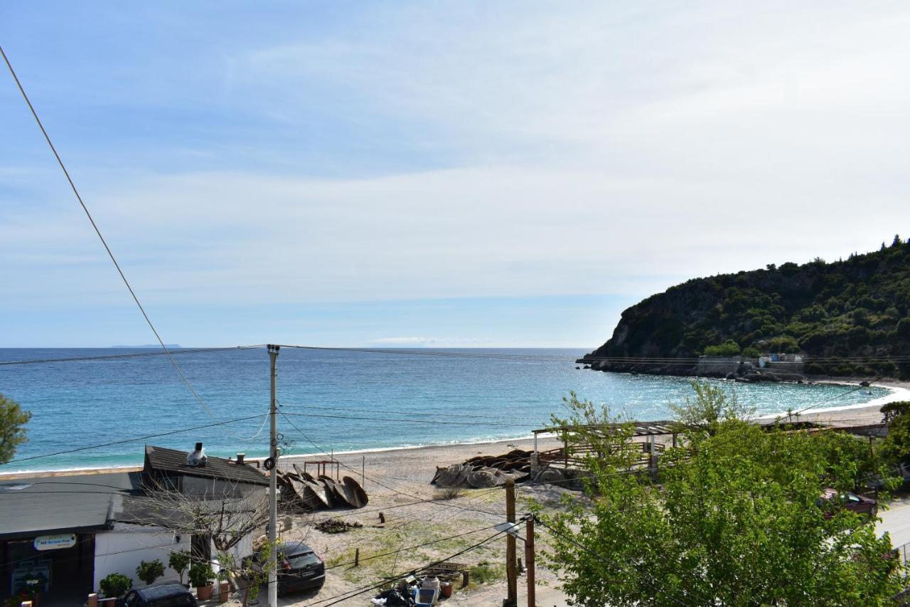 Antonis Hotel 3*